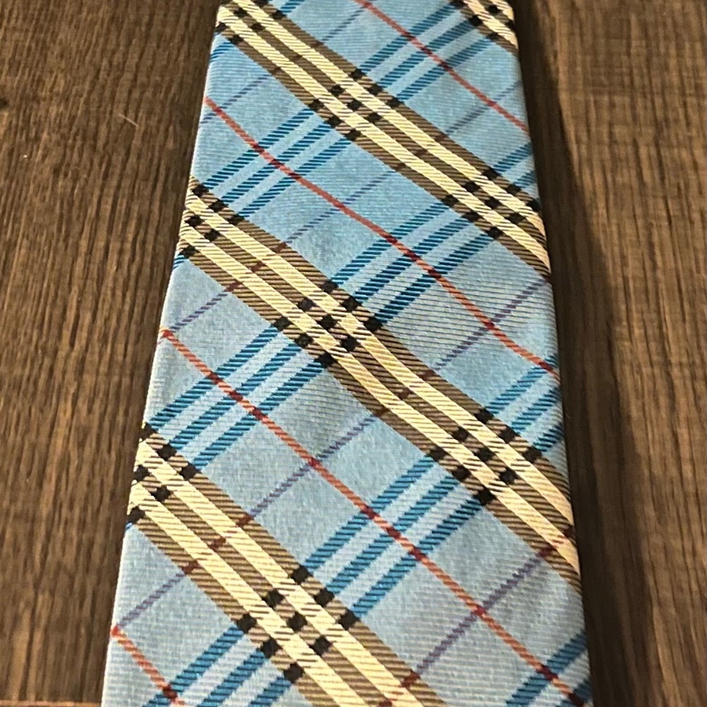 Burberry Classic Cut Check Silk Tie